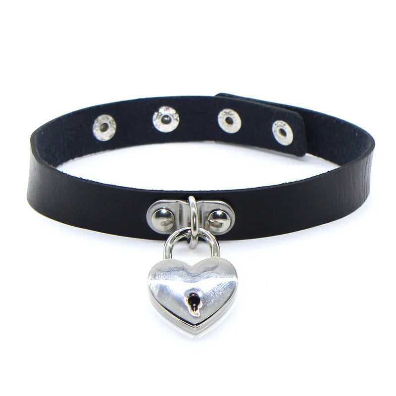 Elegant Spike Leather Choker Necklace for Women - Gothic Punk Jewelry for Parties and Festivals