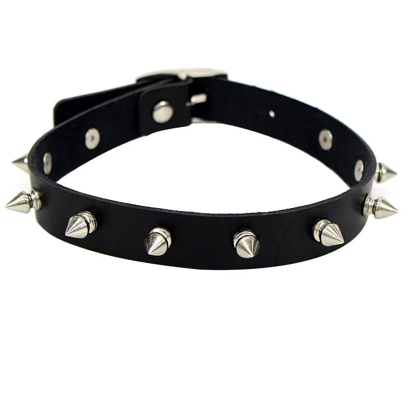 Elegant Spike Leather Choker Necklace for Women - Gothic Punk Jewelry for Parties and Festivals